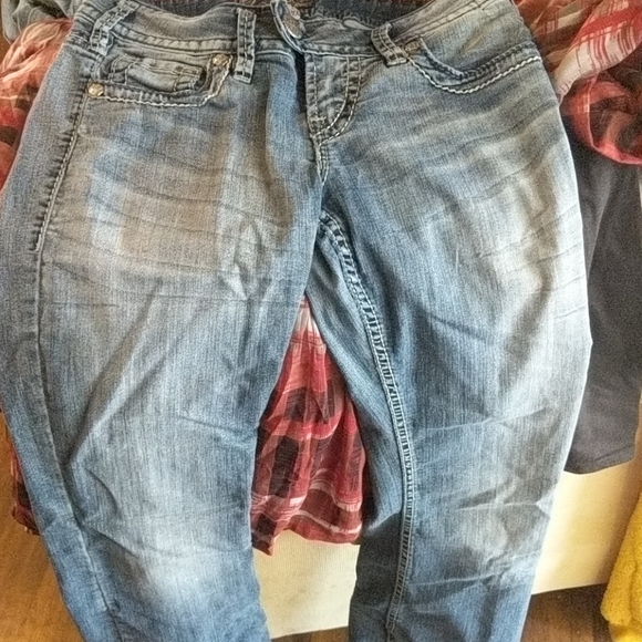 Jeans - Picture 2 of 4